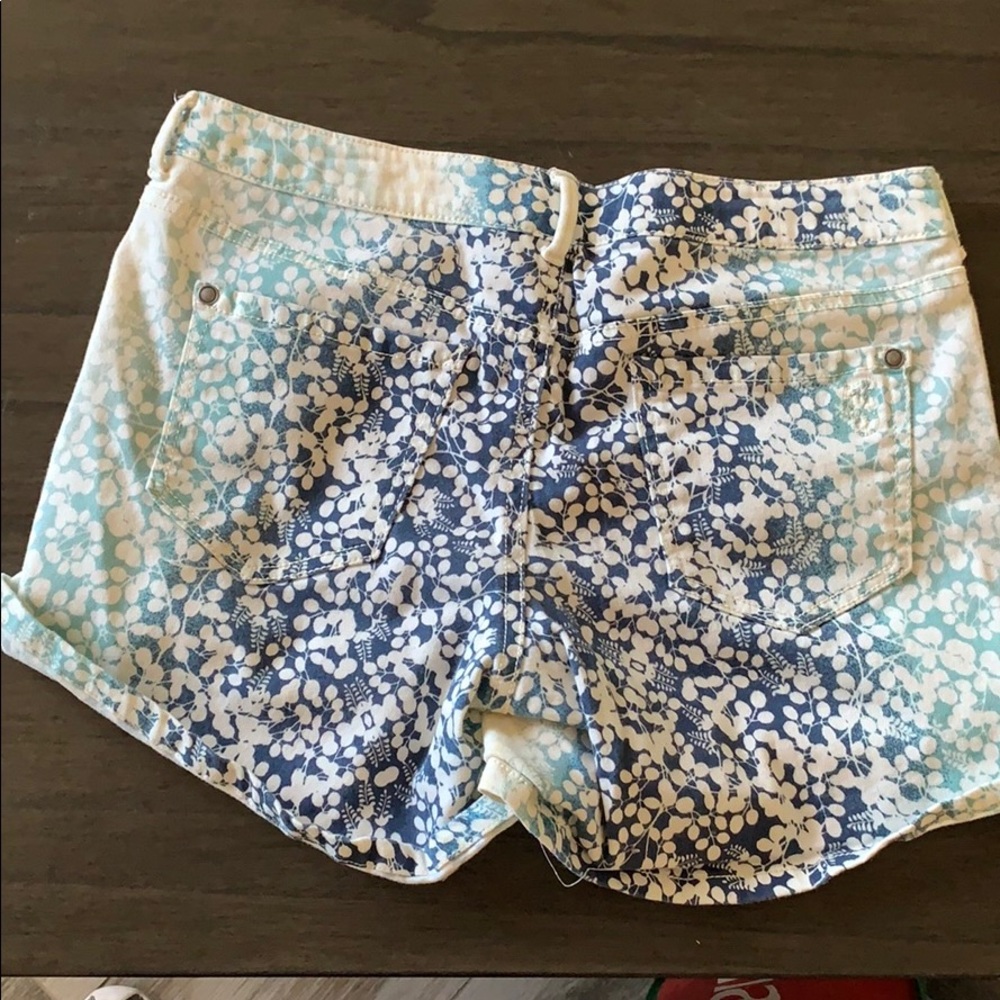 Shorts - Picture 2 of 2